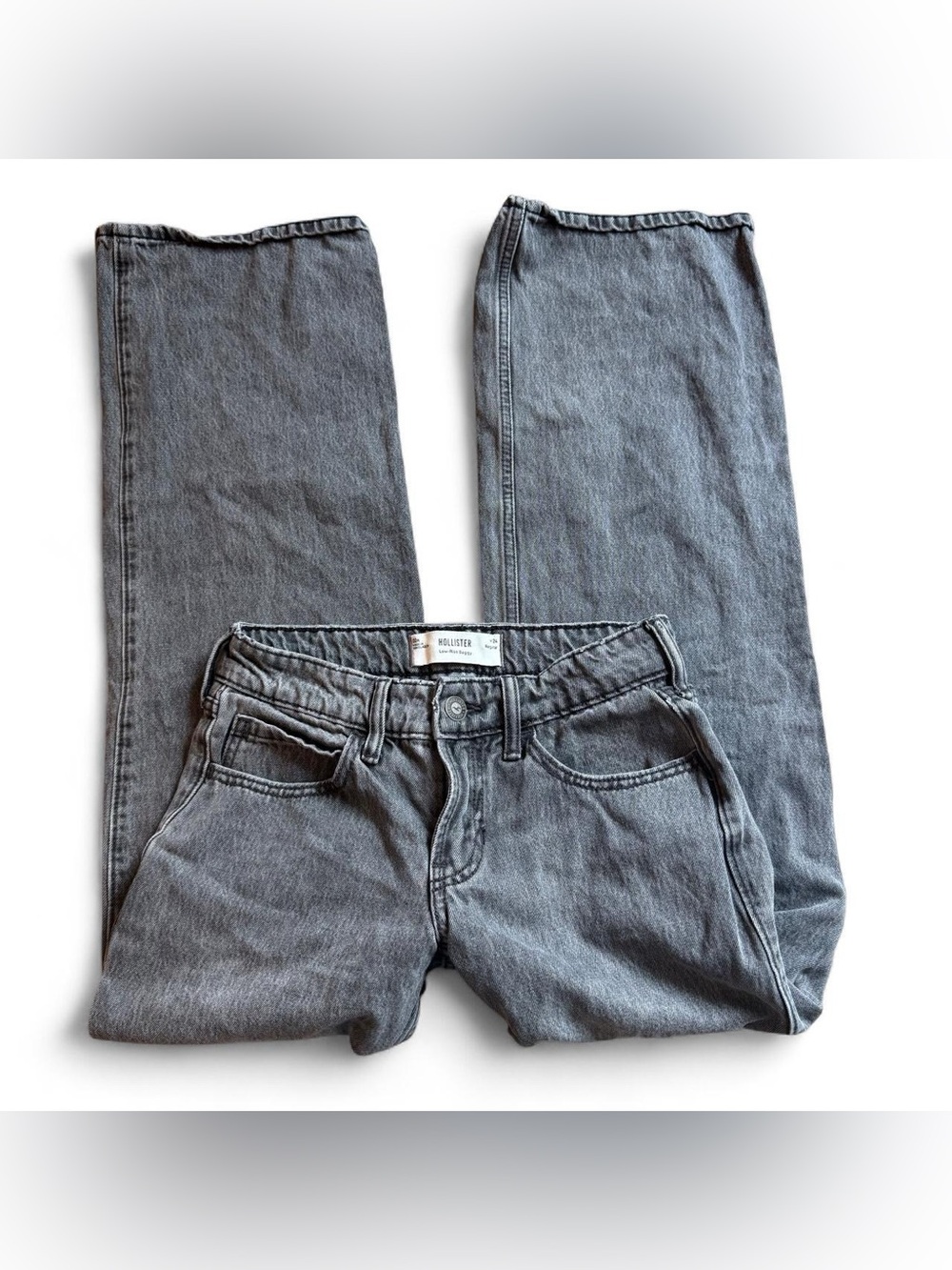 Hollister low rise baggy jeans in a washed grey/faded black denim 24R